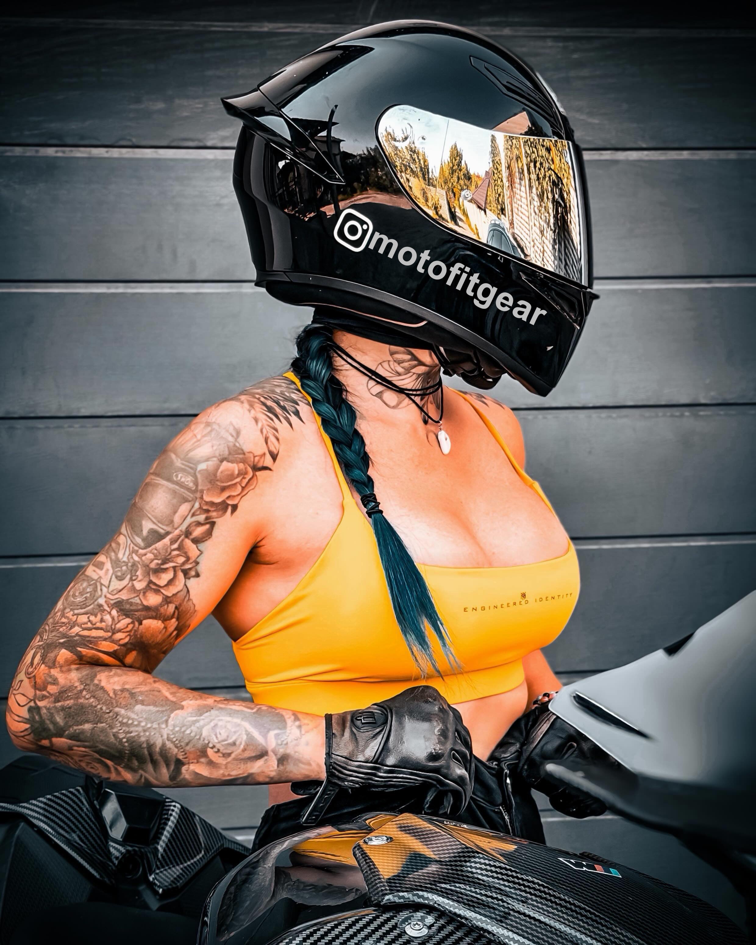 Women  Tops